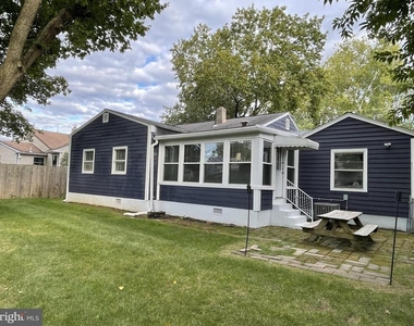 895 Lower Ferry Rd - Photo Thumbnail 19
