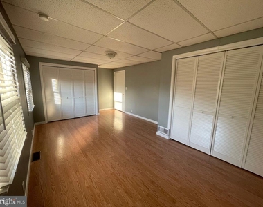 895 Lower Ferry Rd - Photo Thumbnail 13