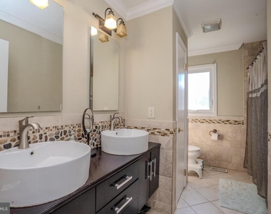 61 Amherst Way - Photo Thumbnail 31