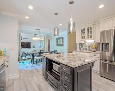 61 Amherst Way - Photo Thumbnail 26