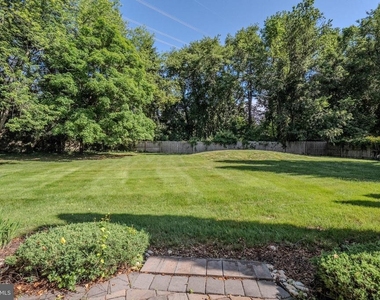 61 Amherst Way - Photo Thumbnail 55
