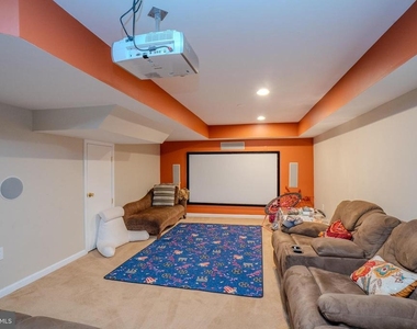 61 Amherst Way - Photo Thumbnail 43