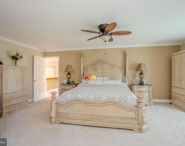 61 Amherst Way - Photo Thumbnail 36