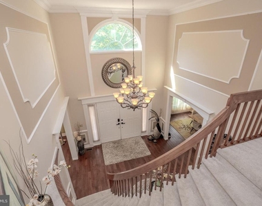 61 Amherst Way - Photo Thumbnail 29