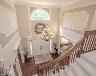 61 Amherst Way - Photo Thumbnail 28