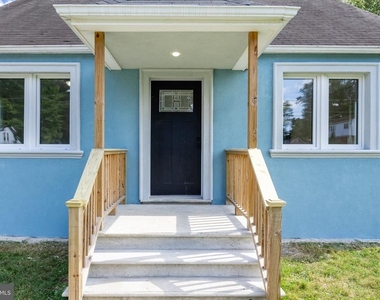 417 Yale Avenue - Photo Thumbnail 2