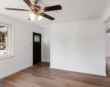 417 Yale Avenue - Photo Thumbnail 5