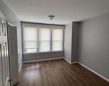 1455 Wildwood Avenue - Photo Thumbnail 13