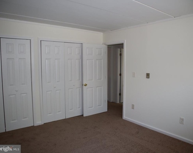 319 Camden Avenue - Photo Thumbnail 9
