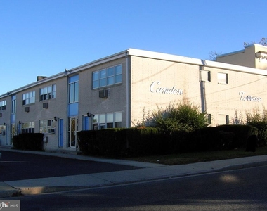 319 Camden Avenue - Photo Thumbnail 14