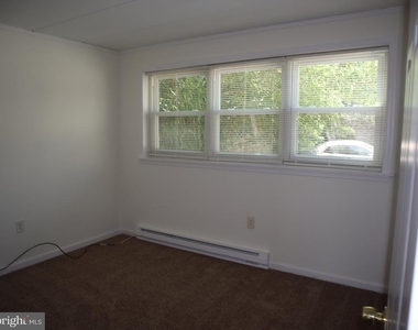 319 Camden Avenue - Photo Thumbnail 12