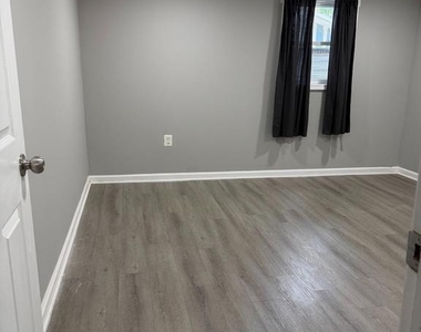 8302 Stanwood Street - Photo Thumbnail 8