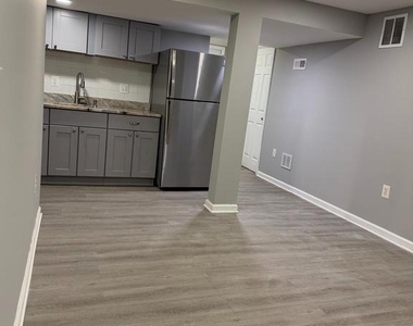 8302 Stanwood Street - Photo Thumbnail 3