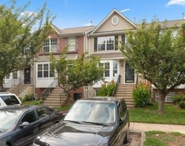 10907 Daniel Sim Court - Photo Thumbnail 1