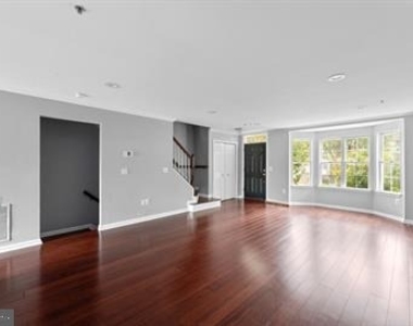 10907 Daniel Sim Court - Photo Thumbnail 20