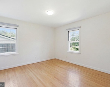 7322 Edmonston Road - Photo Thumbnail 24