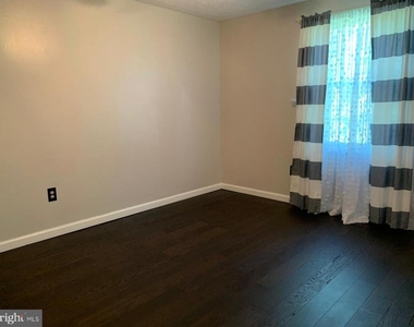 20328 Watkins Meadow Drive - Photo Thumbnail 16