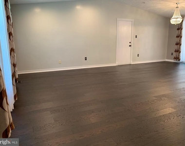 20328 Watkins Meadow Drive - Photo Thumbnail 4