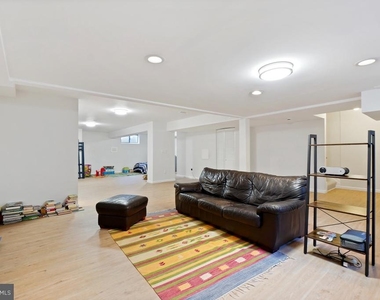 5351 Strathmore Avenue - Photo Thumbnail 21