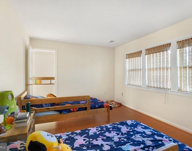 5351 Strathmore Avenue - Photo Thumbnail 18