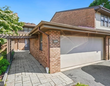 5351 Strathmore Avenue - Photo Thumbnail 26