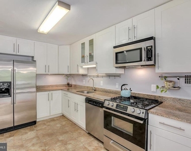 9039 Sligo Creek Parkway - Photo Thumbnail 10