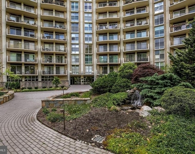 9039 Sligo Creek Parkway - Photo Thumbnail 25
