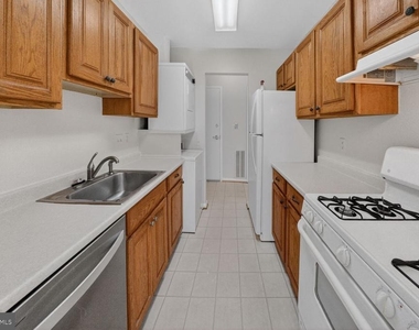 3364 Hewitt Avenue - Photo Thumbnail 7