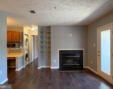 12212 Eagles Nest Court - Photo Thumbnail 7