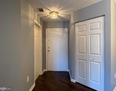 12212 Eagles Nest Court - Photo Thumbnail 4