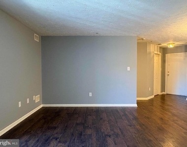 12212 Eagles Nest Court - Photo Thumbnail 8