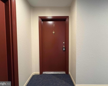 12212 Eagles Nest Court - Photo Thumbnail 2