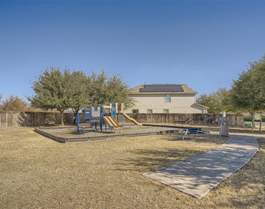 7101 Spirit Hill Rd - Photo Thumbnail 38