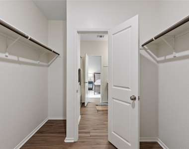 7101 Spirit Hill Rd - Photo Thumbnail 22