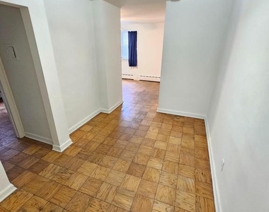 8711 Plymouth Street - Photo Thumbnail 5