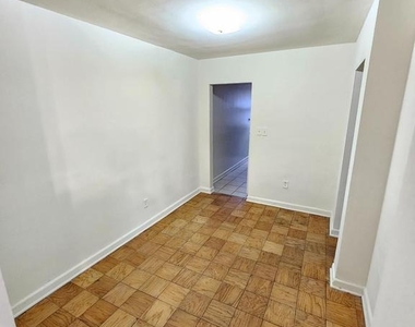 8711 Plymouth Street - Photo Thumbnail 6