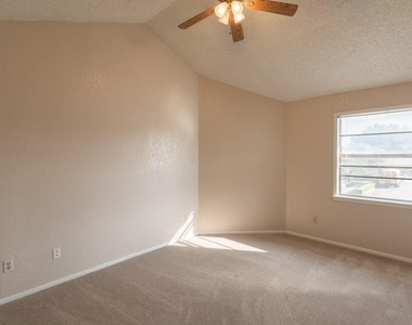 1602 Mill St - Photo Thumbnail 20