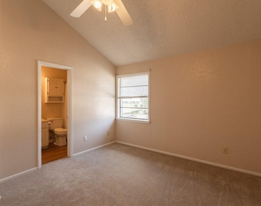 1602 Mill St - Photo Thumbnail 15