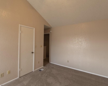 1602 Mill St - Photo Thumbnail 22