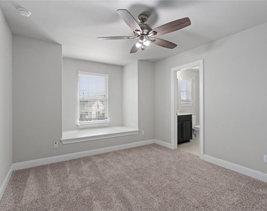 15601 Cabrillo Way - Photo Thumbnail 9