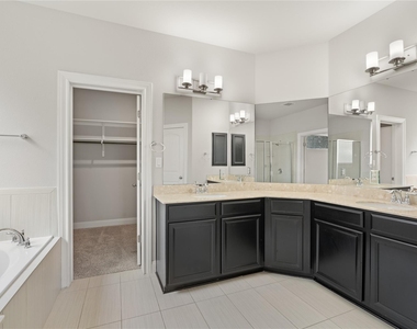 15601 Cabrillo Way - Photo Thumbnail 23