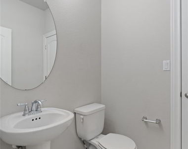 15601 Cabrillo Way - Photo Thumbnail 4