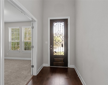 15601 Cabrillo Way - Photo Thumbnail 7