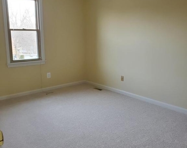 15322 Manor Village Lane - Photo Thumbnail 9