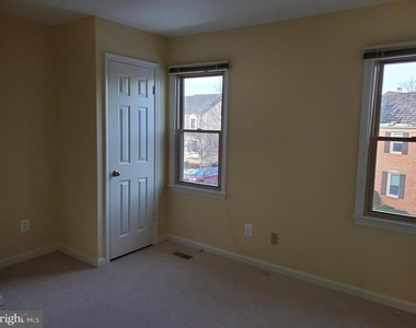15322 Manor Village Lane - Photo Thumbnail 5
