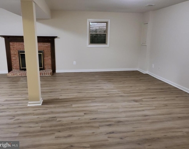 15322 Manor Village Lane - Photo Thumbnail 11