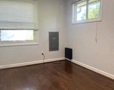 5702 Denfield Road - Photo Thumbnail 15