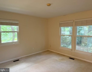 20121 Waterside Drive - Photo Thumbnail 19