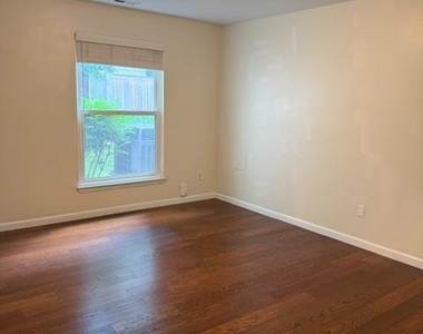 20121 Waterside Drive - Photo Thumbnail 12