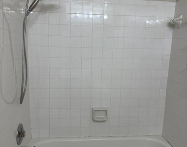 20121 Waterside Drive - Photo Thumbnail 23